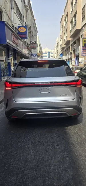 2024 لكزس ار آكس