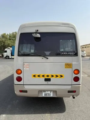 2014 ميتسوبيشي روزا باص