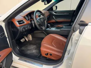 2016 Maserati Ghibli I