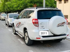 2011 تويوتا راف ٤
