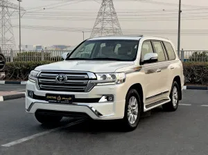2017 Toyota Land Cruiser in dubai