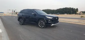 2021 تويوتا راف ٤