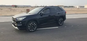 2021 تويوتا راف ٤