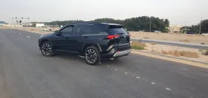 2021 تويوتا راف ٤