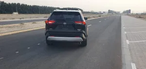 2021 تويوتا راف ٤