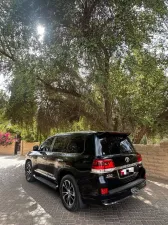 2019 Toyota Land Cruiser