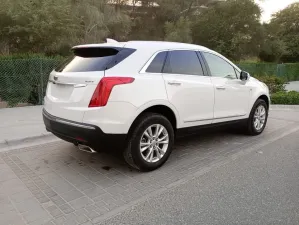 2023 كاديلاك اكس تي ٥