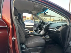 2016 Ford Edge
