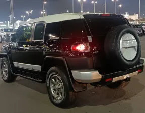 2013 تويوتا أف جي كروزر