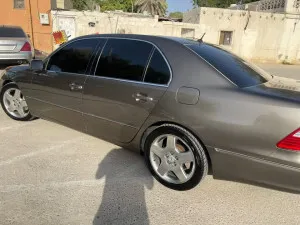 2004 Lexus LS 430