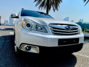 2012 Subaru Outback in dubai