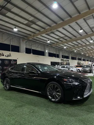 2018 Lexus LS in dubai