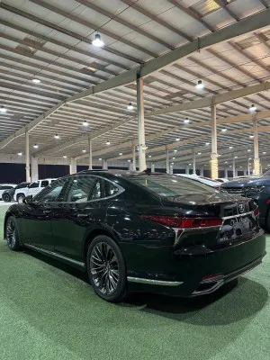 2018 Lexus LS