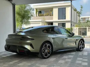 2023 شاومي اس يو ٧ in dubai