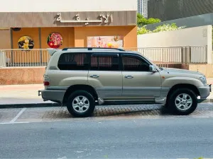 2004 تويوتا لاند كروزر