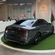2020 Audi S8