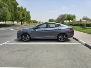 2023 JAC J7