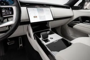 2025 Land Rover Range Rover