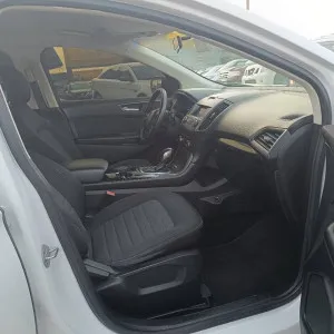 2016 Ford Edge