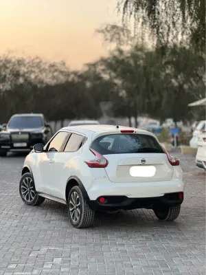2016 نيسان جوك