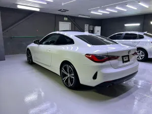 2021 بي أم دابليو الفئة - 4 
