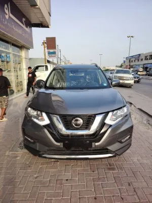 2019 نيسان روج