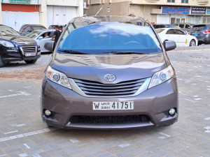 2012 Toyota Sienna