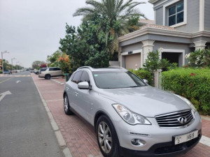 2015 Infiniti QX50 in dubai