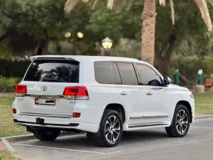 2009 تويوتا لاند كروزر