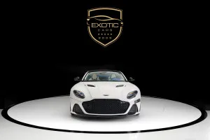 2019 Aston Martin DBS