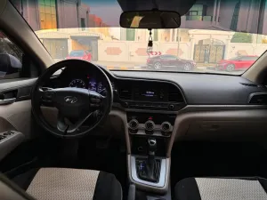 2019 هيونداي النترا