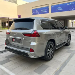 2017 Lexus LX 570