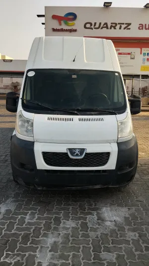 2014 بيجو بوكسر in dubai