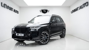 BMW X7 M40i  2023  0 km 