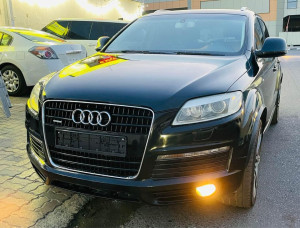 2009 Audi Q7 in dubai