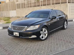 2007 Lexus LS 460 in dubai