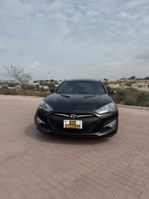 2016 Hyundai Genesis in dubai