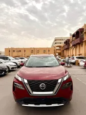 2021 Nissan Rogue in dubai