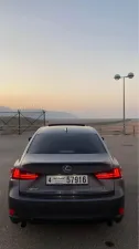 2016 لكزس أي أس-أف