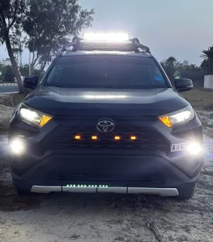 2019 تويوتا راف ٤