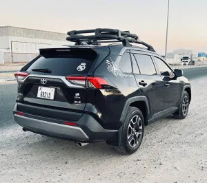 2019 تويوتا راف ٤