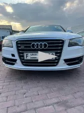 2013 اودي اس ٨