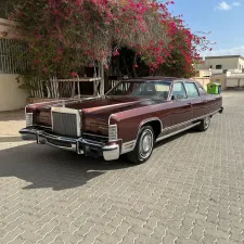 1977 لينكولن كونتنونتال