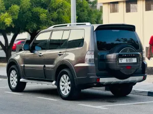2010 ميتسوبيشي باجيرو
