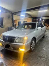 1993 Toyota Crown in dubai