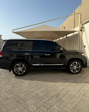 2020 Toyota Land Cruiser