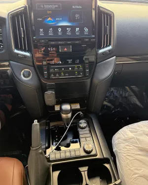 2020 Toyota Land Cruiser