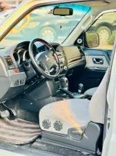 2014 Mitsubishi Pajero