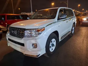 2008 Toyota Land Cruiser in dubai