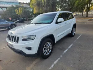2014 Jeep Grand Cherokee in dubai
